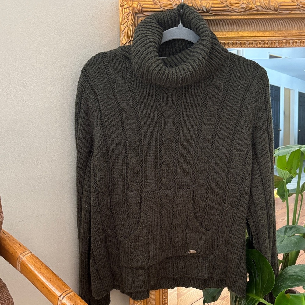 Cozy Olive Green Turtleneck Sweater with a Wool and Alpaca Blend - Picture 1 of 8